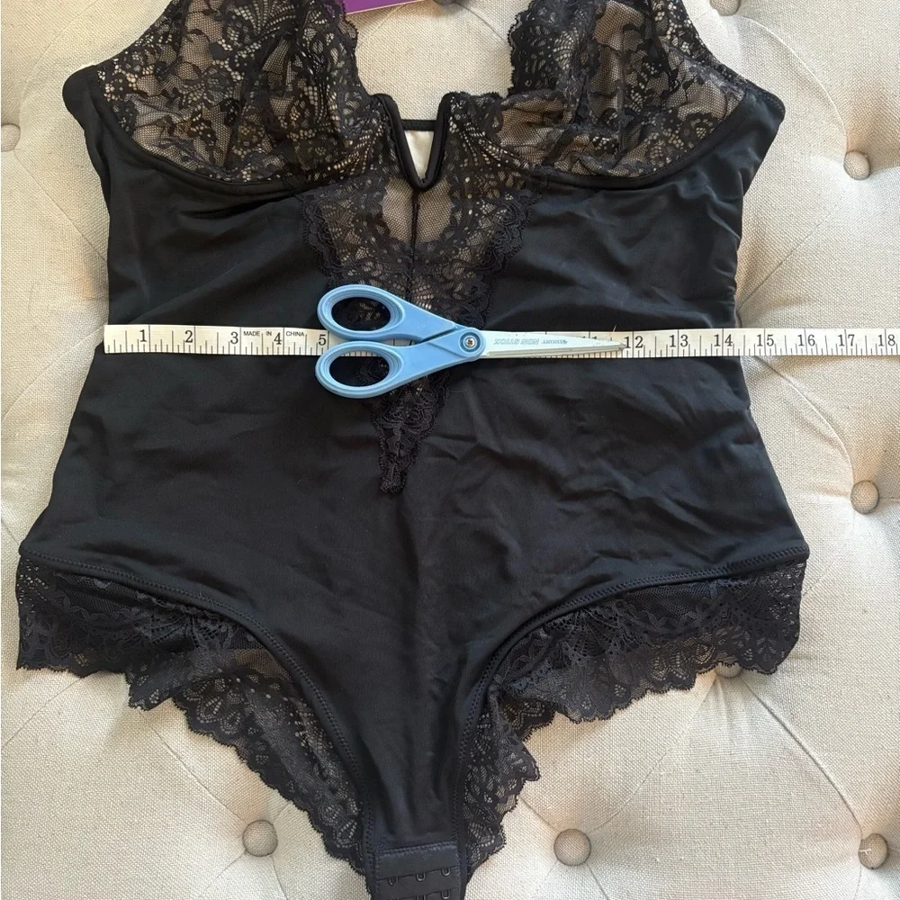 Chic Black Lace Chemise. SIZE 3 XL - Picture 16 of 16